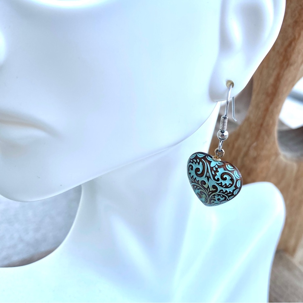 FREE PEOPLE heart shaped earrings patina sea green silver dangle drops Victorian - Picture 4 of 5